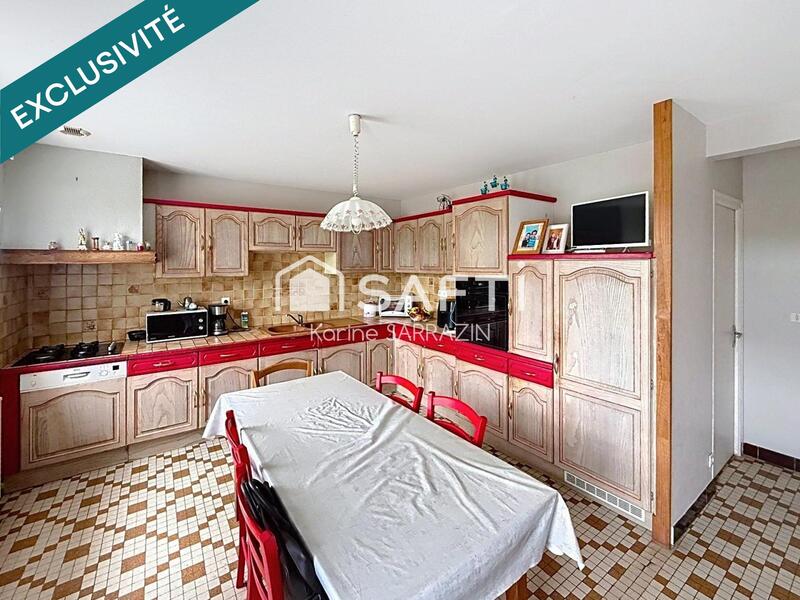 Maison - 90 m² - 5 pièces