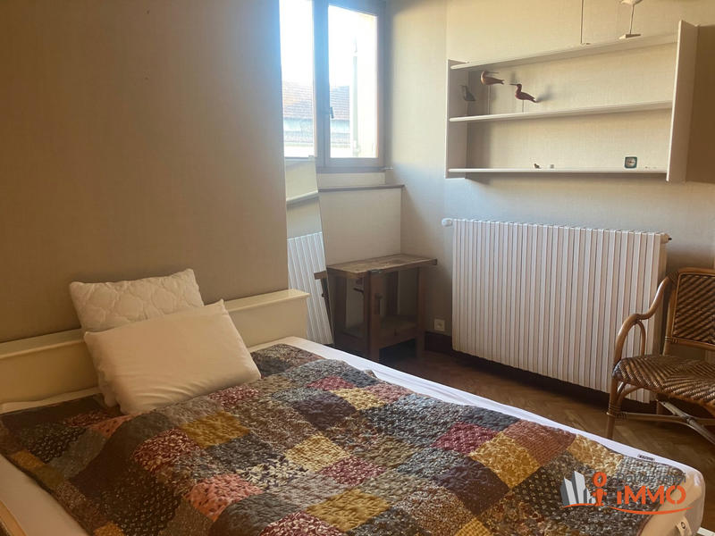 Maison - 187 m² - 8 pièces