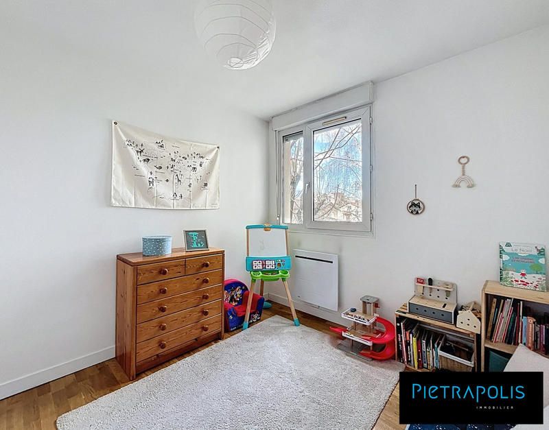 Appartement - 83 m² - 4 pièces