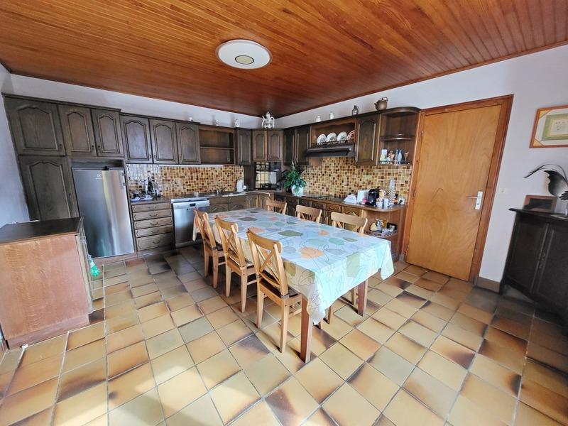 Maison - 163 m² - 9 pièces