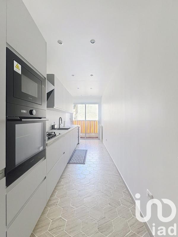 Appartement - 80 m² - 3 pièces