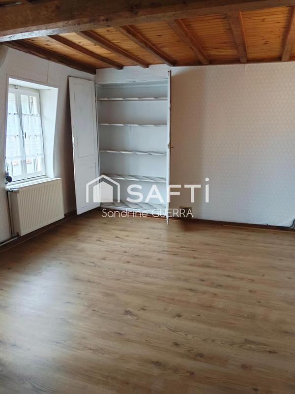 Maison - 215 m² - 8 pièces