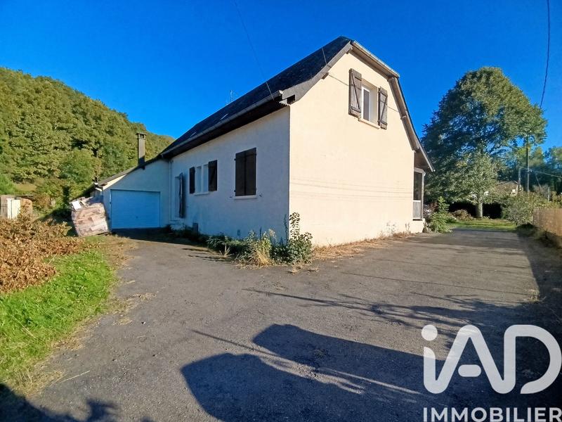 Maison - 200 m² - 8 pièces