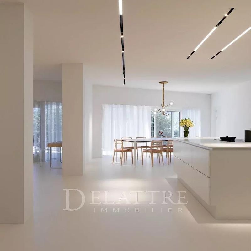 Propriété - 285 m² - 5 pièces