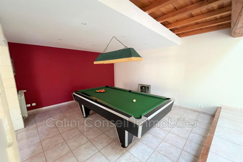 Maison - 201 m² - 6 pièces