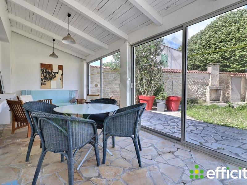 Maison - 121 m² - 7 pièces