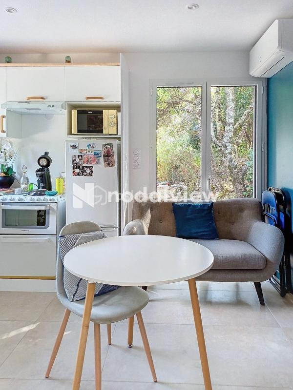 Villa - 220 m² - 8 pièces