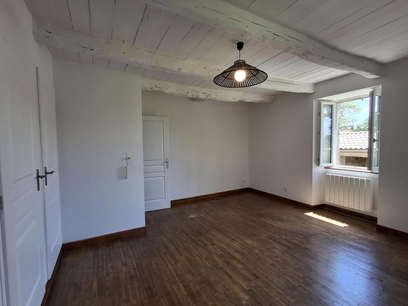 Maison traditionnelle - 216 m² - 5 pièces