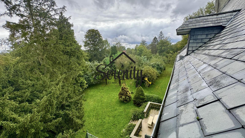 Maison - 297 m² - 6 pièces