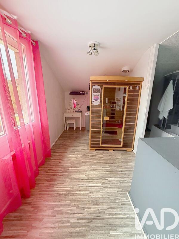 Maison - 139 m² - 6 pièces