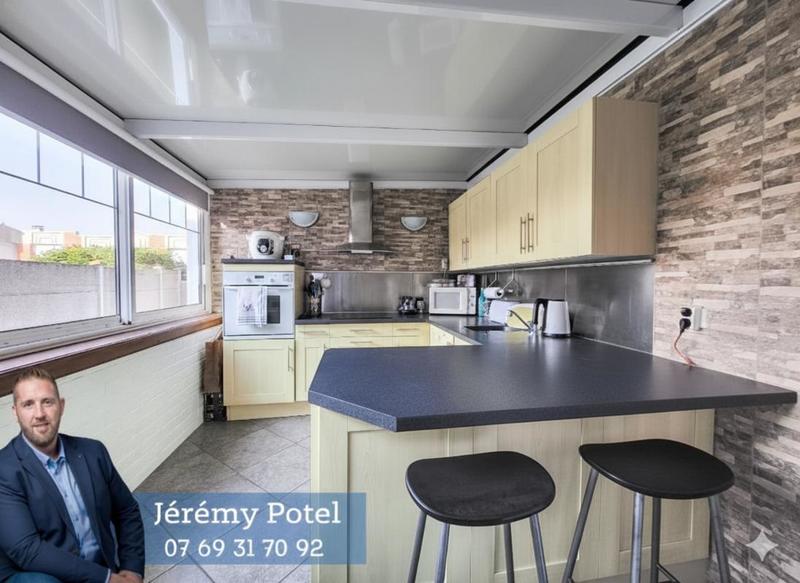 Maison - 86 m² - 6 pièces