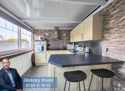 Maison - 86 m² - 6 pièces