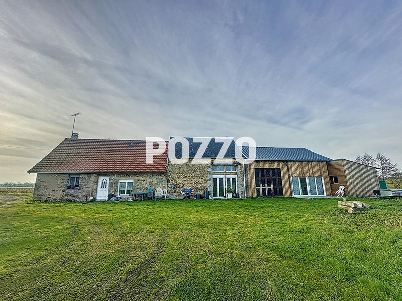 Maison - 305 m² - 13 pièces