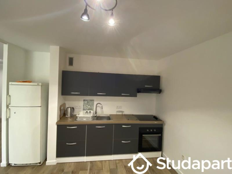 Chambre - 12 m² - 1 pièce