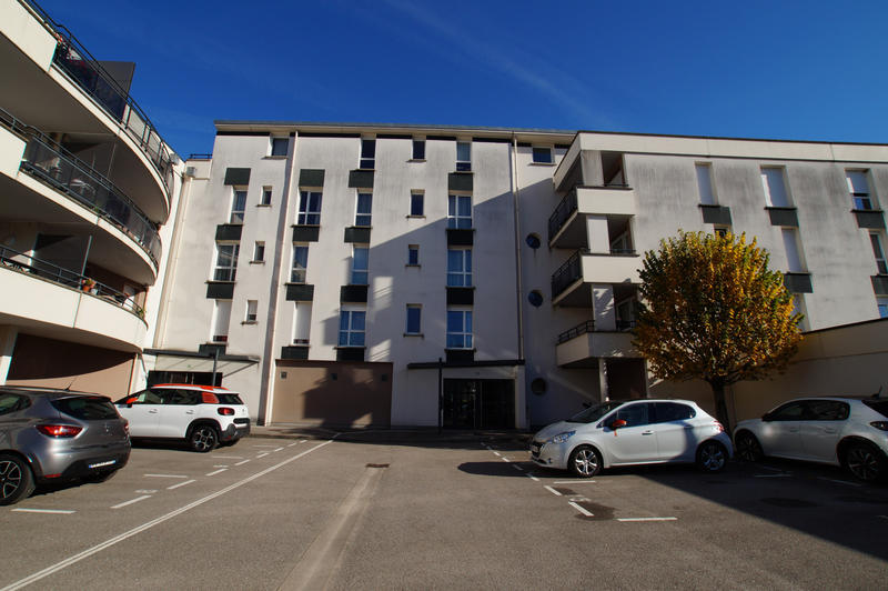 Appartement - 79 m² - 3 pièces