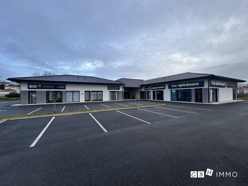 Local commercial - 127 m²