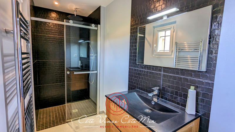 Maison - 168 m² - 6 pièces