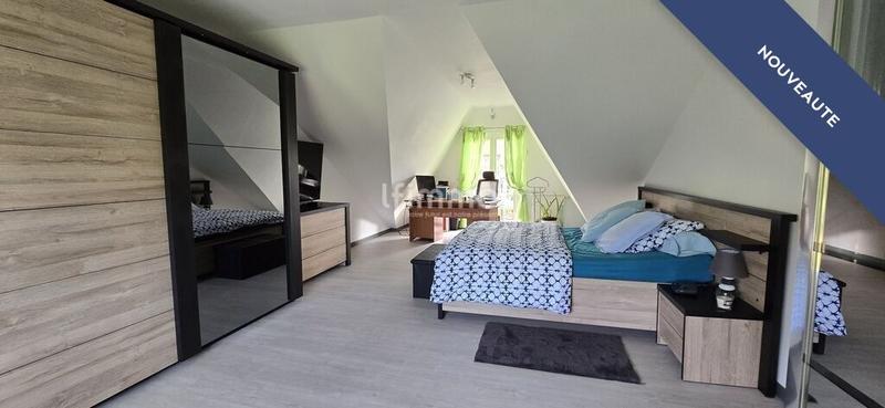 Maison - 232 m² - 6 pièces