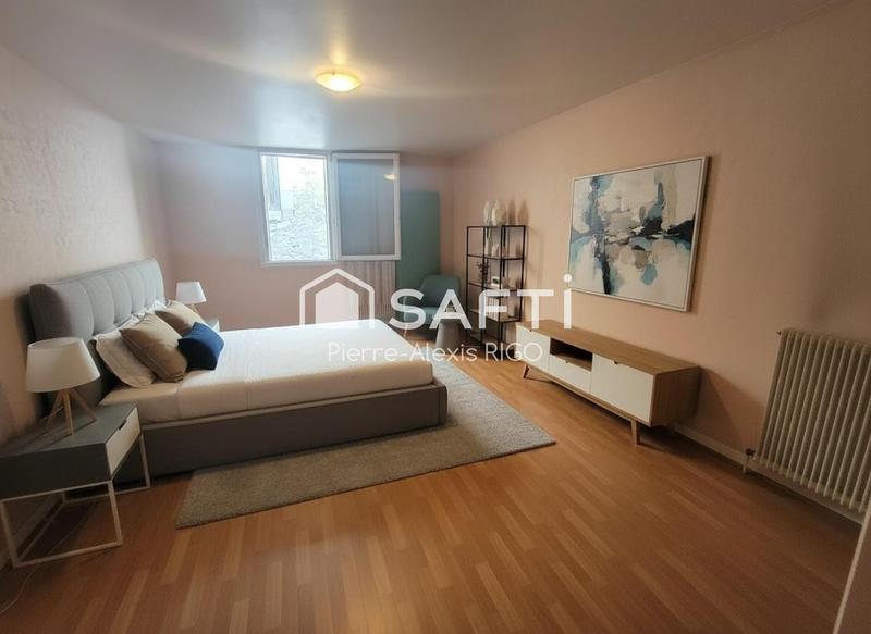 Maison - 160 m² - 5 pièces