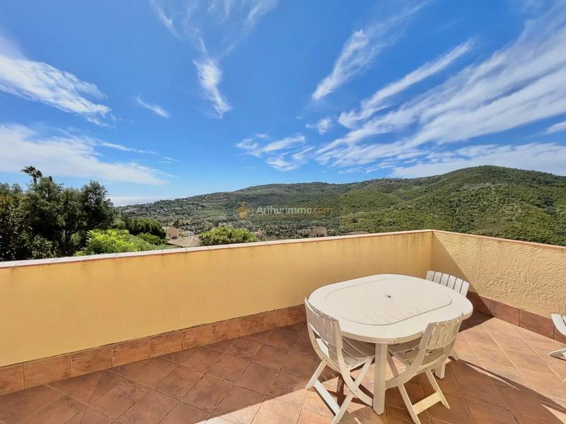 Maison - 150 m² - 7 pièces