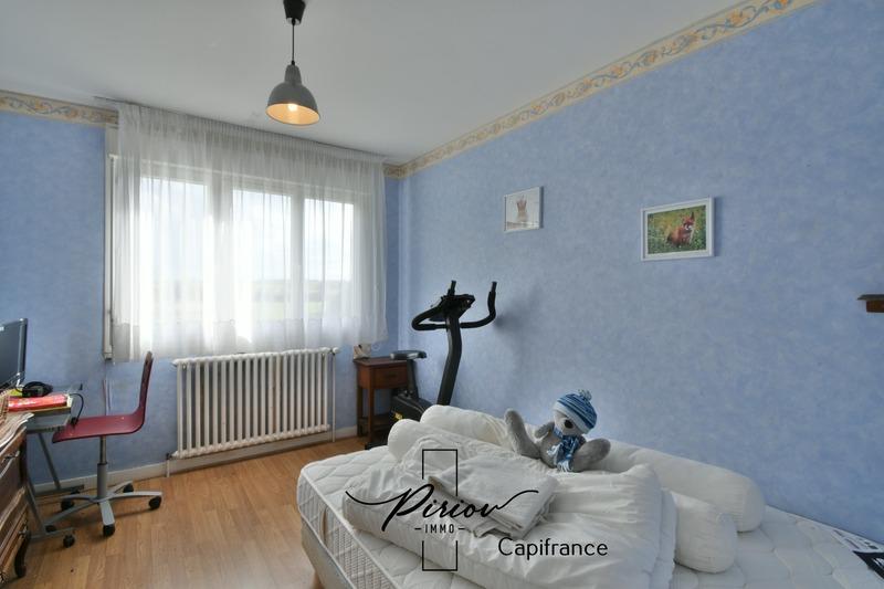 Pavillon - 96 m² - 5 pièces