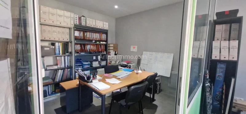 Bureau - 65 m² - 1 pièce