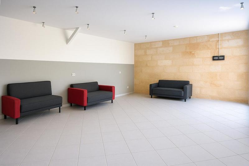 Local commercial - 105 m²