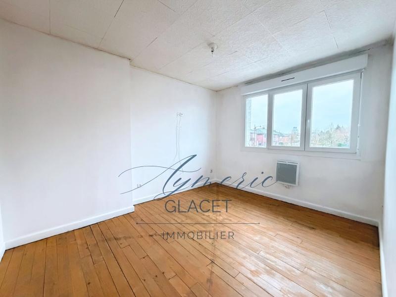 Maison - 92 m² - 5 pièces