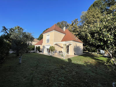 Maison - 170 m² - 5 pièces