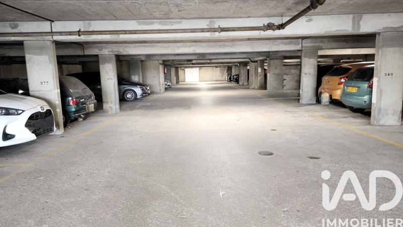 Parking - 11 m²