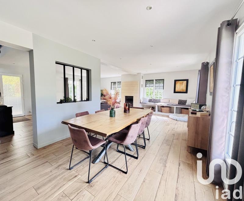 Maison - 197 m² - 7 pièces