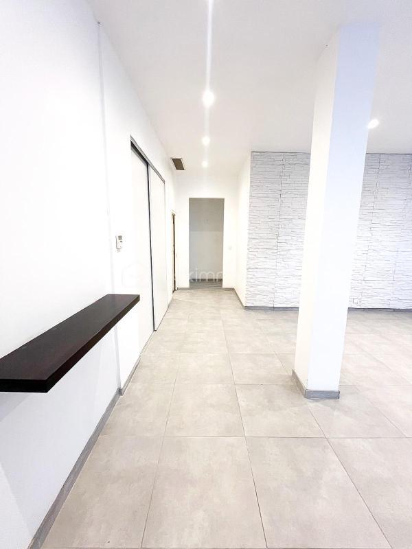 Loft - 83 m² - 3 pièces