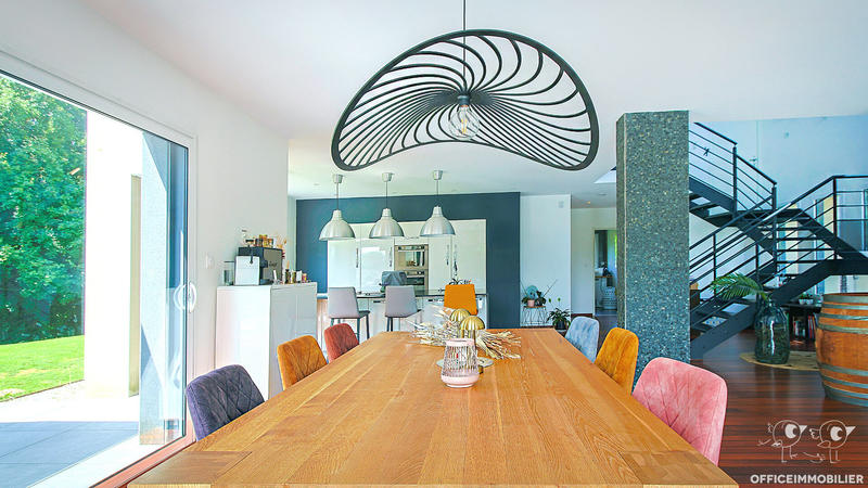 Maison - 160 m² - 5 pièces