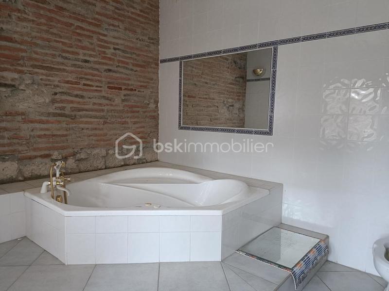 Demeure - 488 m² - 8 pièces