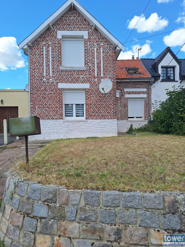 Maison - 98 m² - 6 pièces