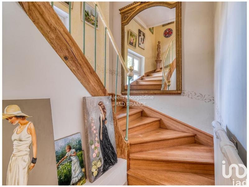 Maison - 226 m² - 9 pièces