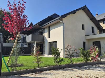 Maison - 102 m² - 4 pièces