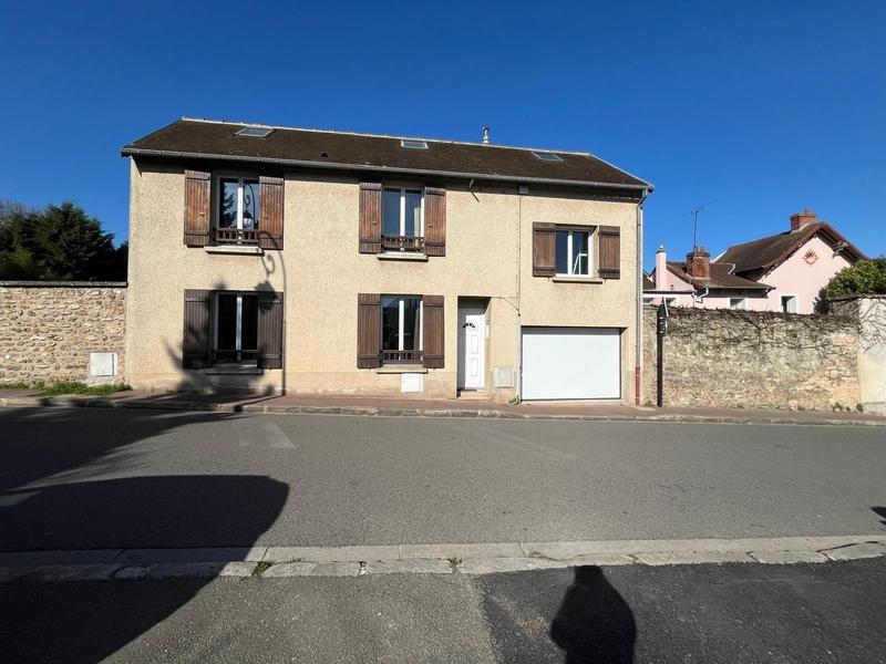 Maison ancienne - 125 m² - 6 pièces