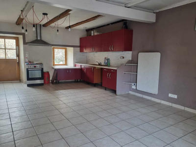 Maison - 98 m² - 5 pièces