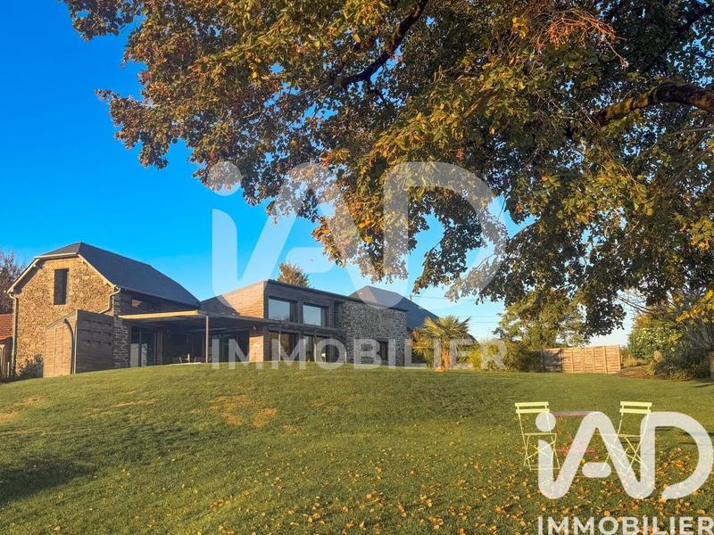 Maison - 152 m² - 5 pièces