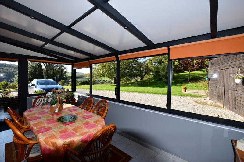 Maison - 225 m² - 9 pièces