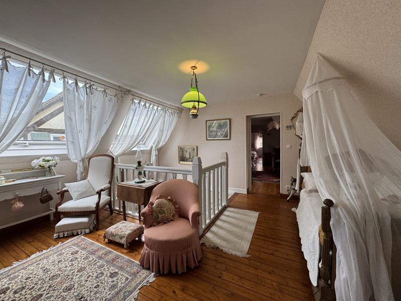 Maison - 163 m² - 5 pièces