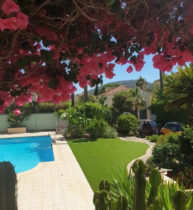 Maison - 260 m² - 8 pièces