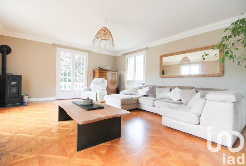 Maison - 200 m² - 6 pièces