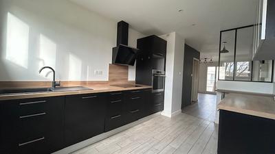 Appartement ancien - 72 m² - 3 pièces