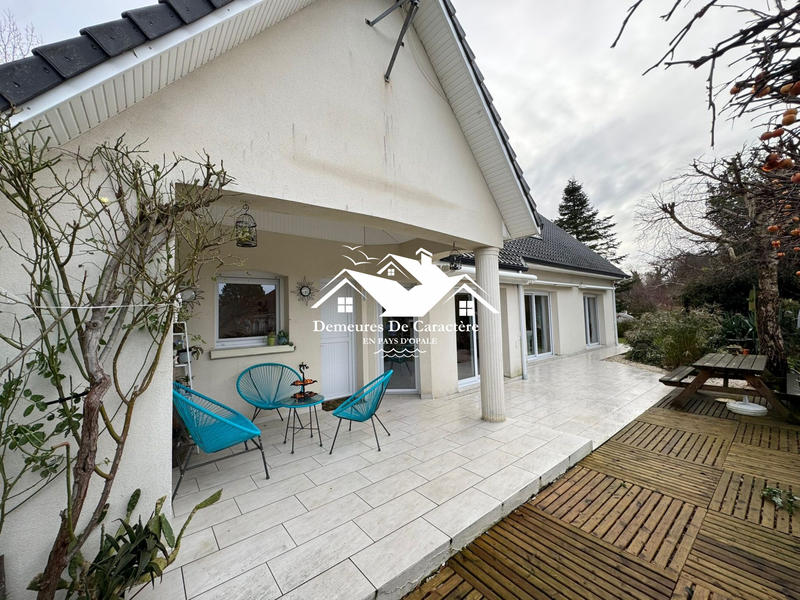 Maison contemporaine - 208 m² - 6 pièces