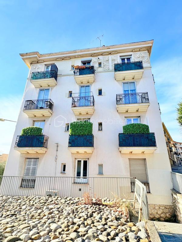 Appartement - 106 m² - 4 pièces