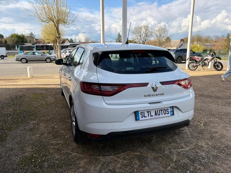 Renault Mégane 1.5 dCi 90ch – Berline Économique 2017 160 000km Garantie 6 Mois