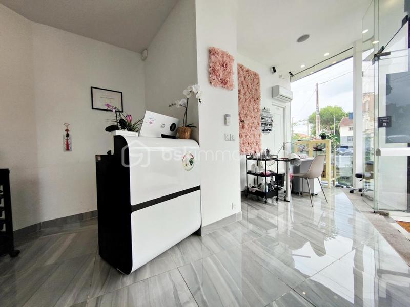 Beauté / Bien-être - 70 m²