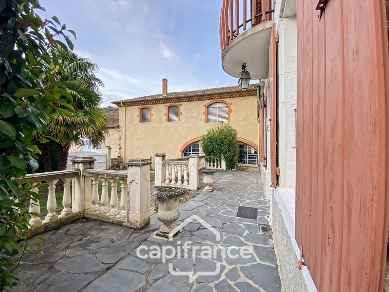 Maison en pierre - 229 m² - 8 pièces